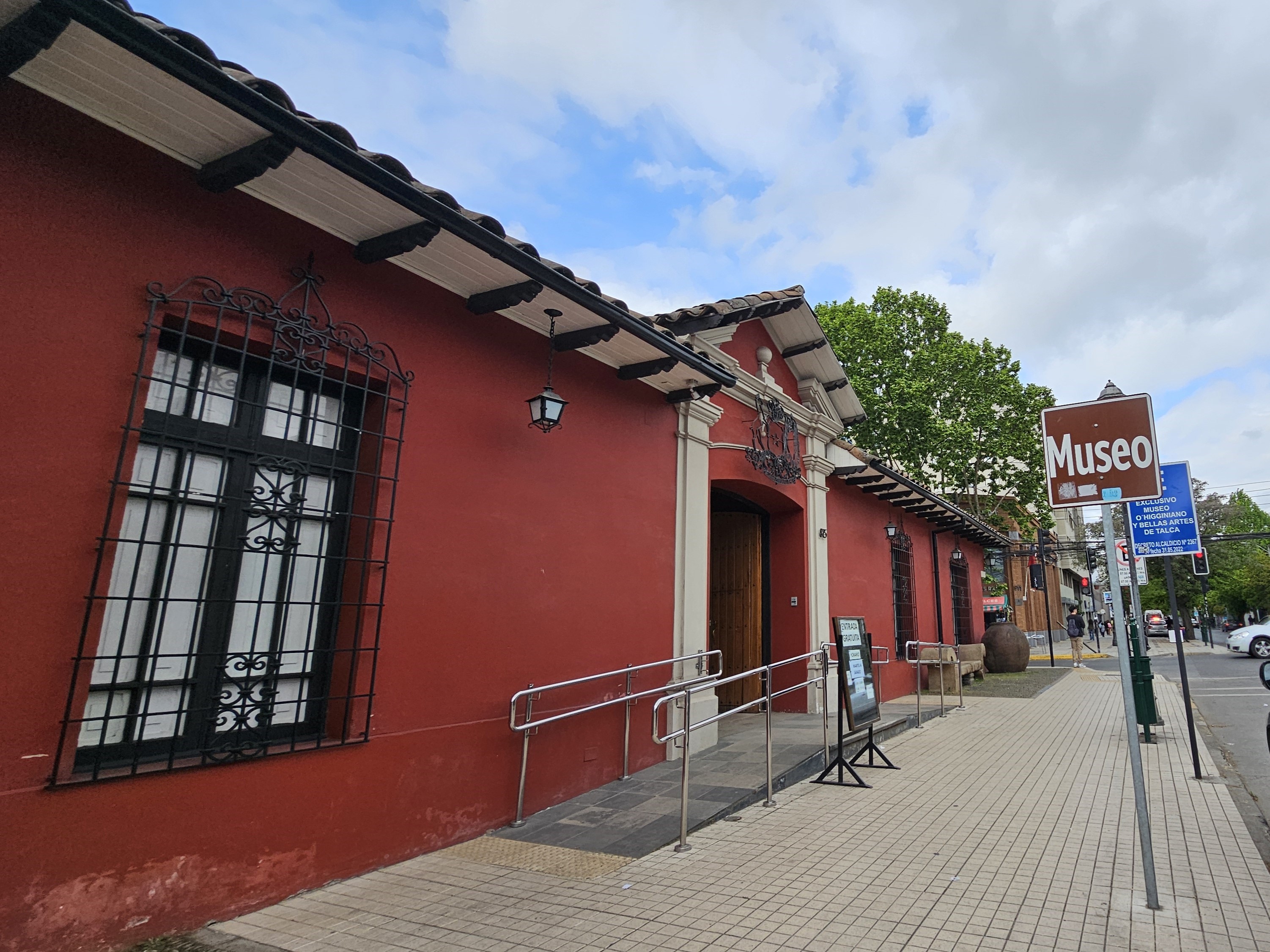 Fachada principal museo de talca